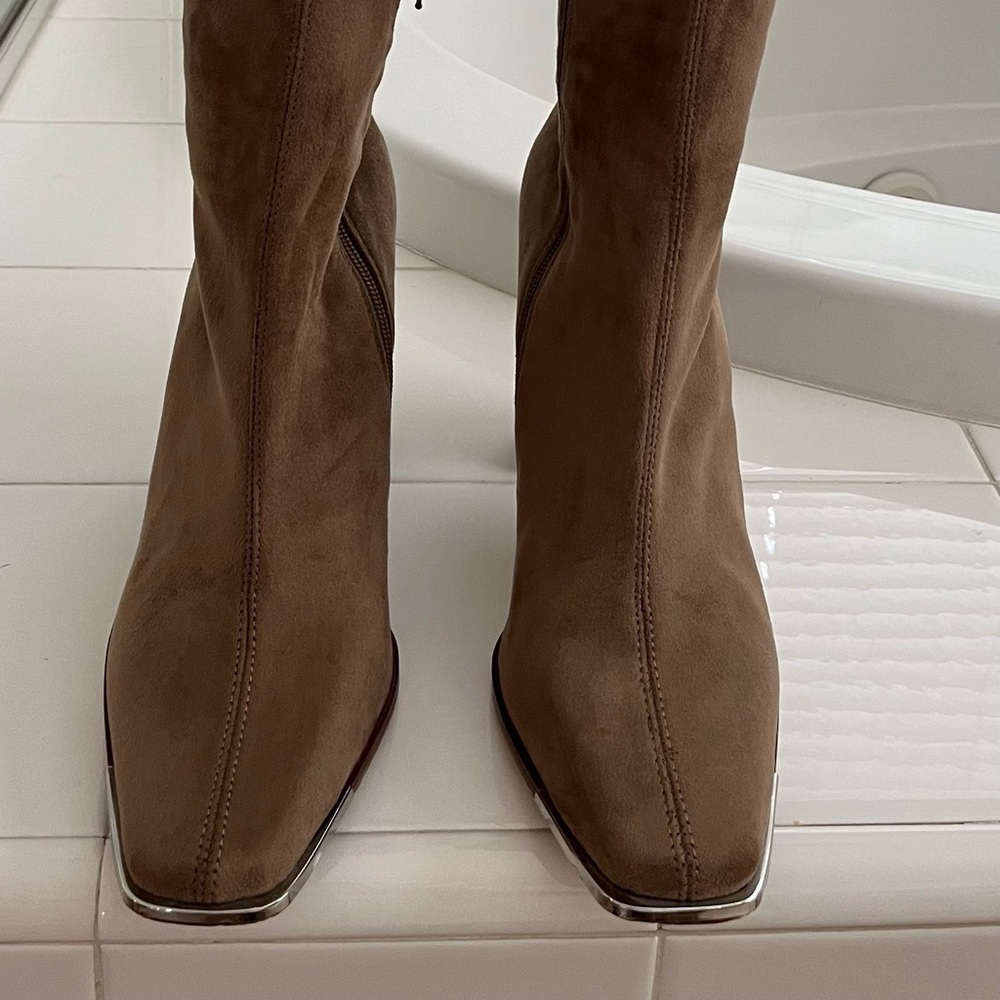 Steve Madden Suede Boots